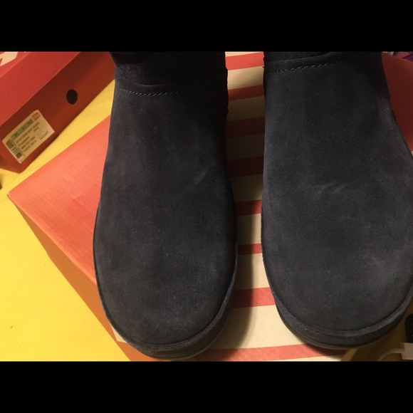 **SOLD**FitFlop Tall Navy Suede Crush Boot Women's Size 7, but Fits Like a 7/8 - Picture 8 of 11